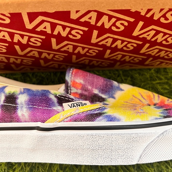 VANS WASHED CLASSIC SLIP ON TIE DYE - Picture 8 of 9